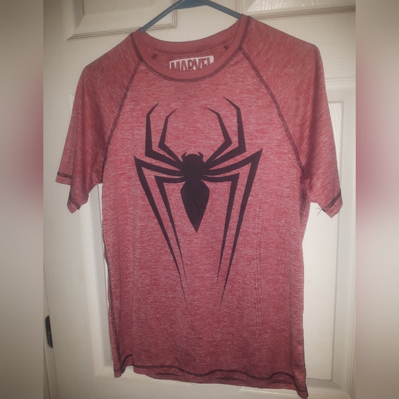 💌 5 for 15 - Men's Small - Marvel Spiderman Shirt - Picture 2 of 4